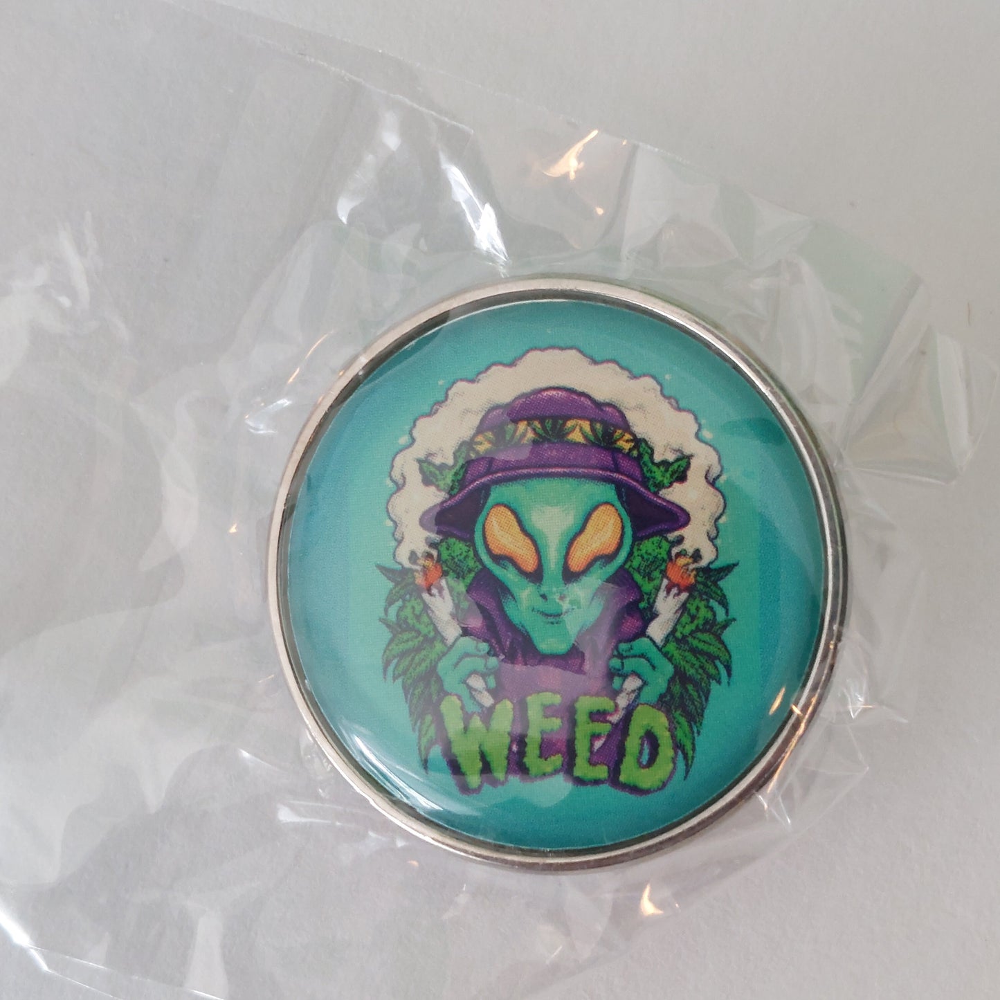 Enamel pin