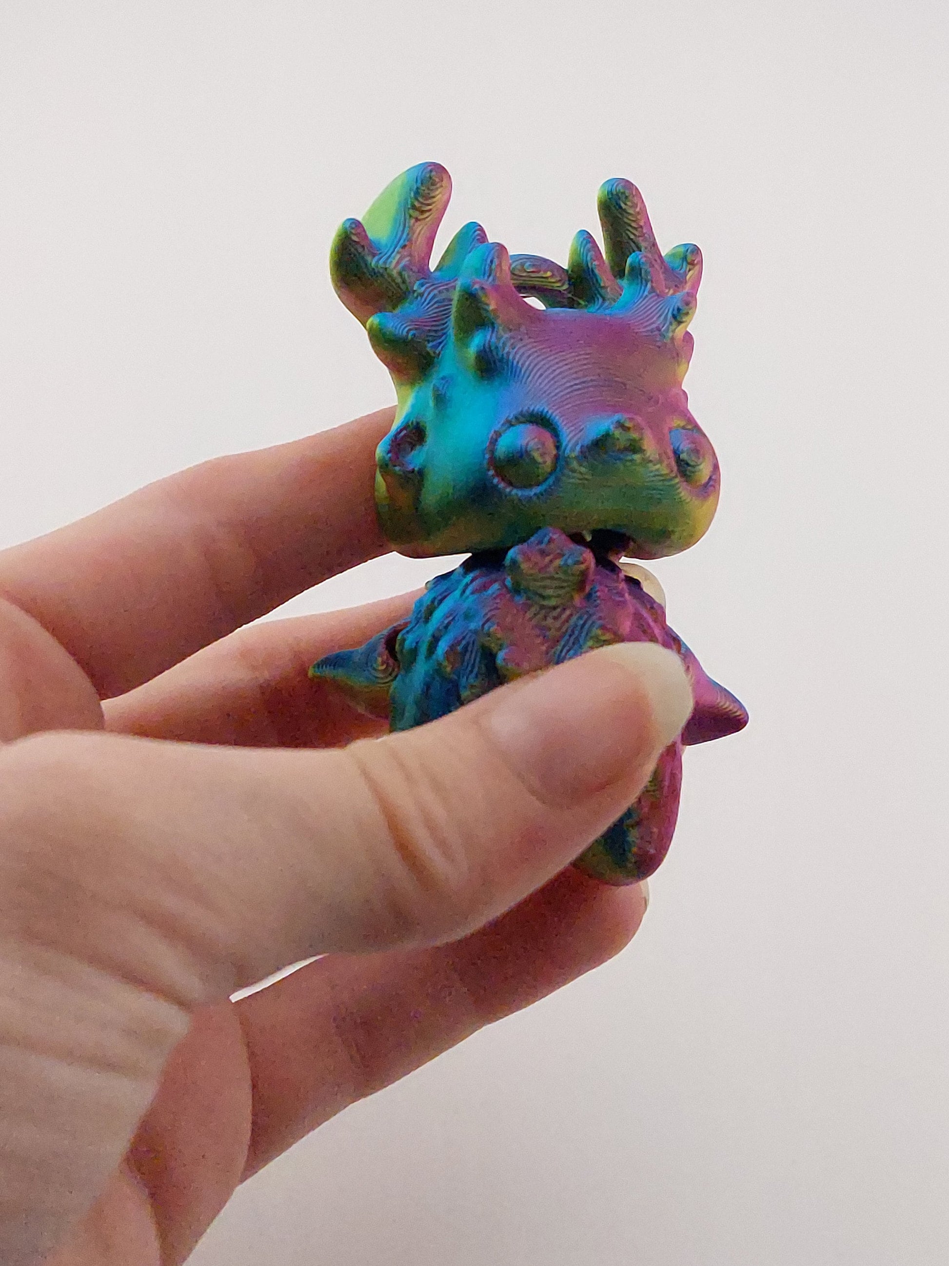 1 Articulated Forest Deer Pixie -- Keychain Decor Gift - 3D Printed Fidget Fantasy Creature - Customizable Colors - Authorized Seller