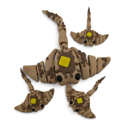 Brown Flapjack Stingray Family Set – 3D Printed Articulated Figurines | 1 Adult & 3 Babies | Flexible Collectible Desk Decor
