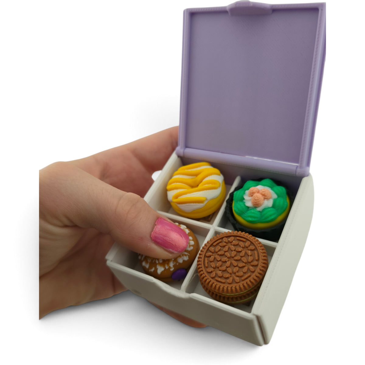 Bakery Box Clicker – 3D Printed Fidget | Openable Lid & Random Pastries | Cute Collectible Desk Decor