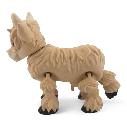 Highland Cow – 3D Printed Multicolor Articulated Figurine | Whimsical Desk or Shelf Decor