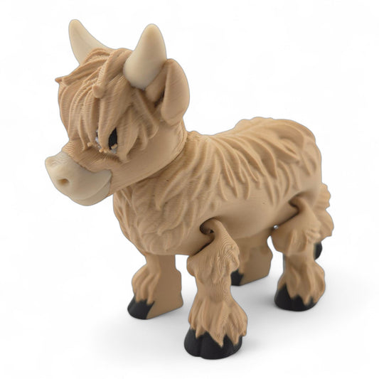 Highland Cow – 3D Printed Multicolor Articulated Figurine | Whimsical Desk or Shelf Decor