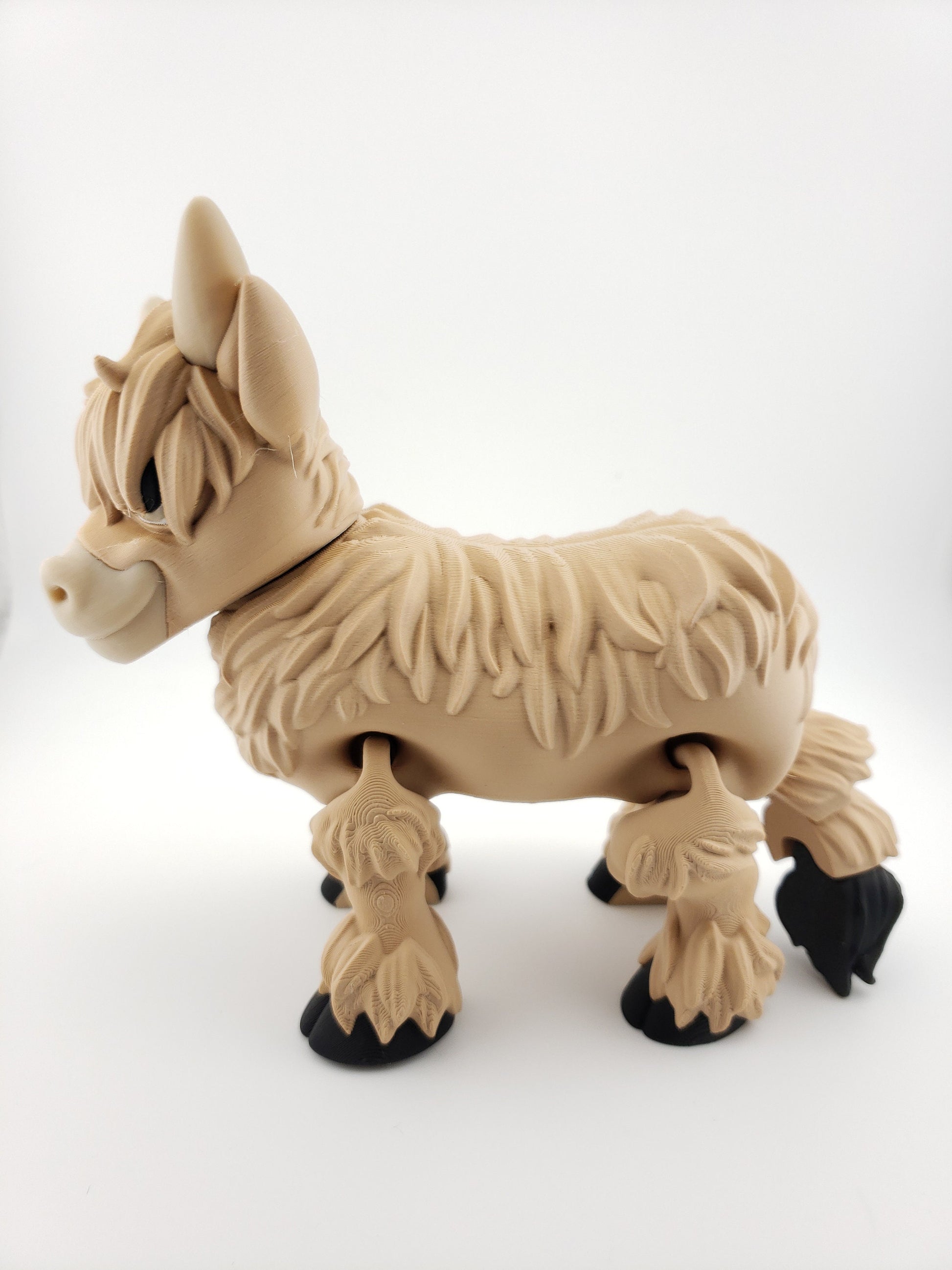 3D Printed Highland Cow Desk Toy - Multicolor Fancy Cow Figurine, Printverse Hairy Cattle, Fidget Office Decor, Articulated