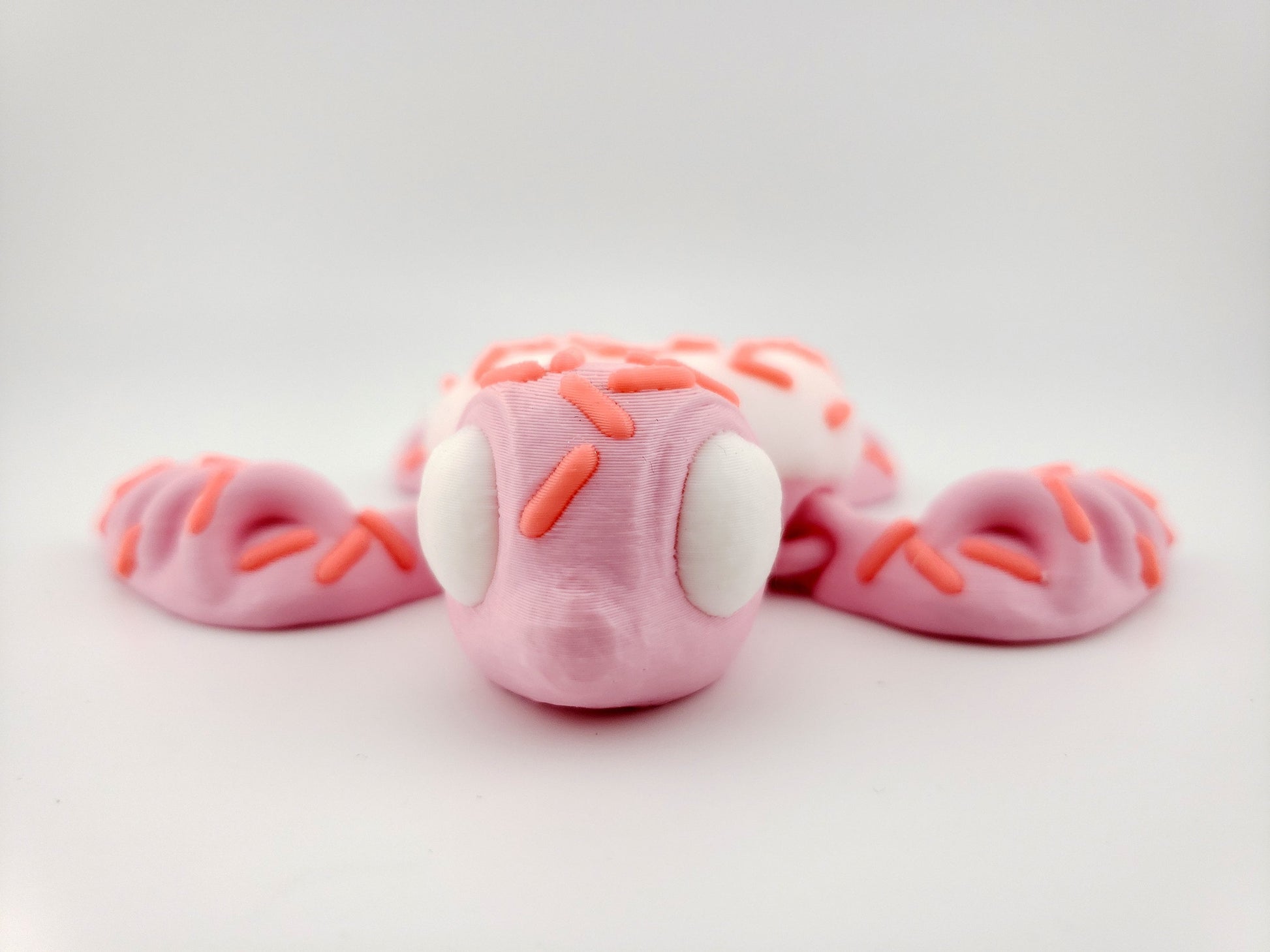 3D-Printed Articulated Donut Dessert Turtle Decor Desk Decor Fidget Toy - Animal Figurine - Authorized Seller