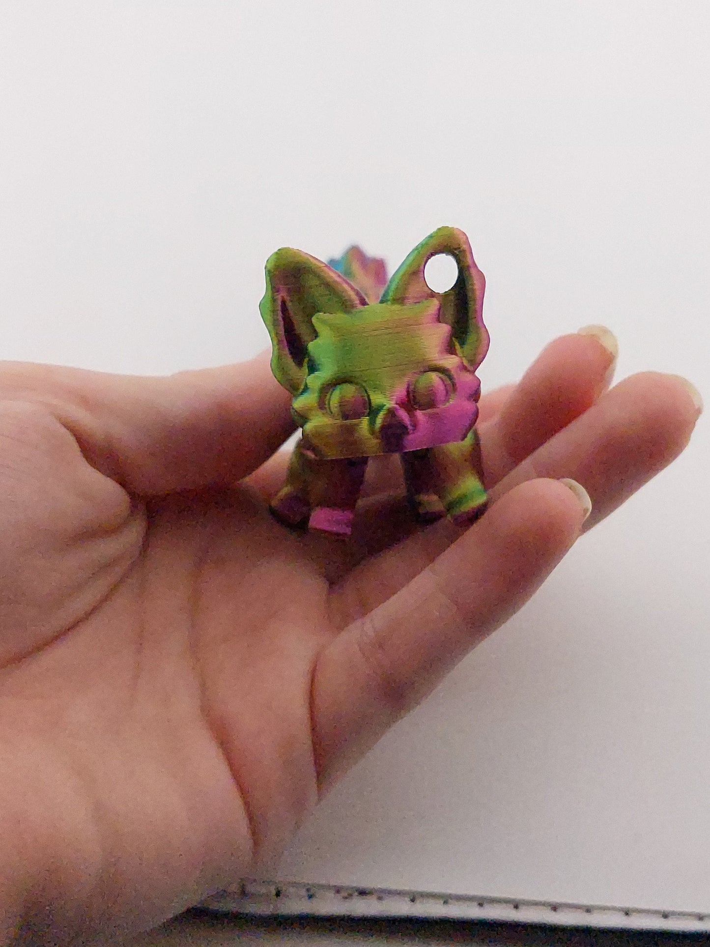 1 Articulated Forest Fox Keychain - Decor Gift - 3D Printed Fidget Fantasy Creature - Customizable Colors - Authorized Seller